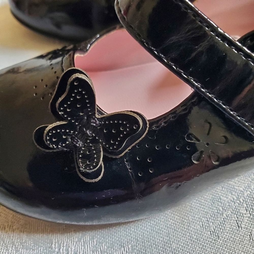 OshKosh Genuine Kids Black Hook Loop Closure Shoes Baby Girl Size 5 - Picture 7 of 11